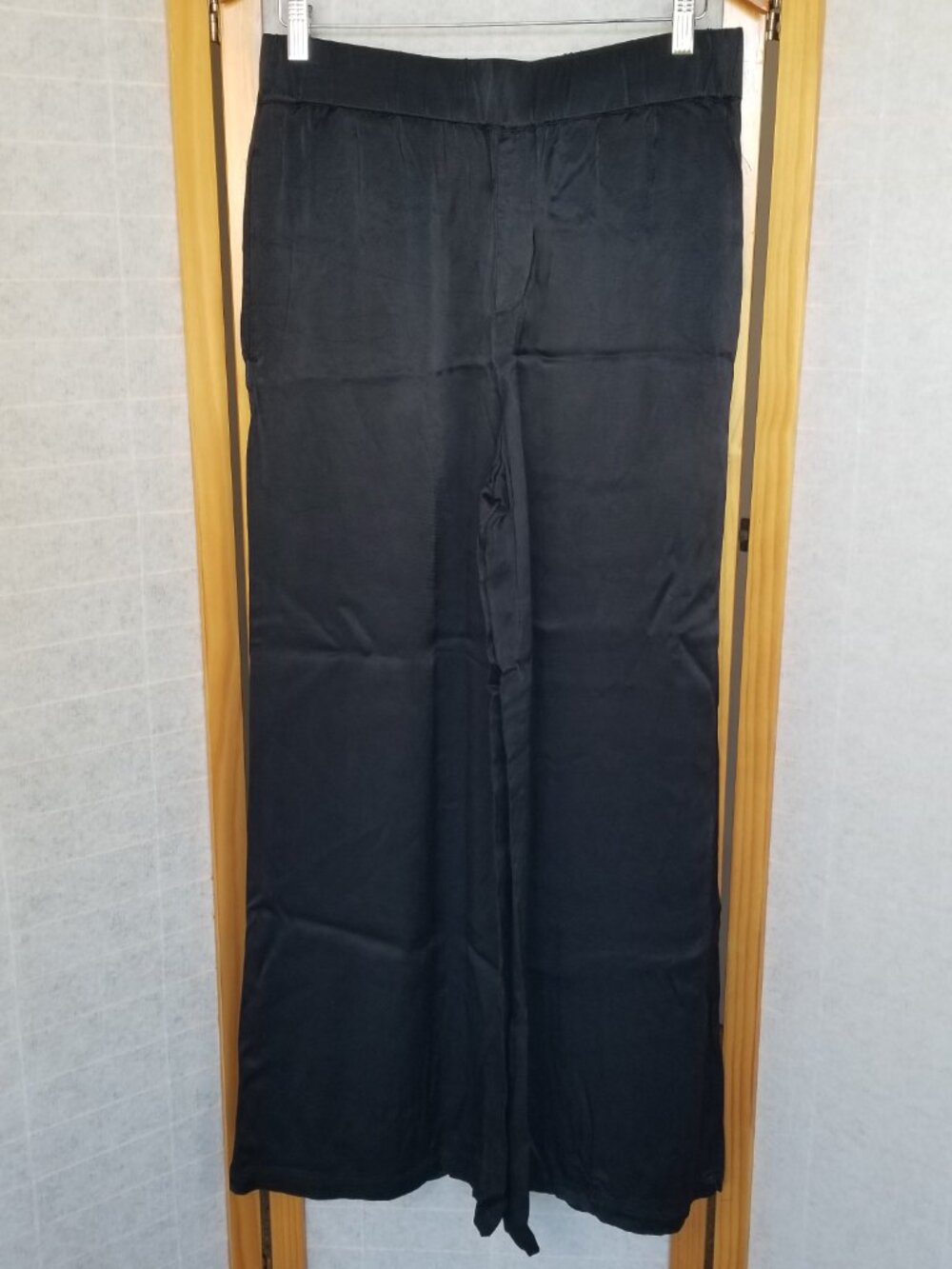 Anthropologie Black Satin Wide Leg Pants Pull-On Pockets Size Medium